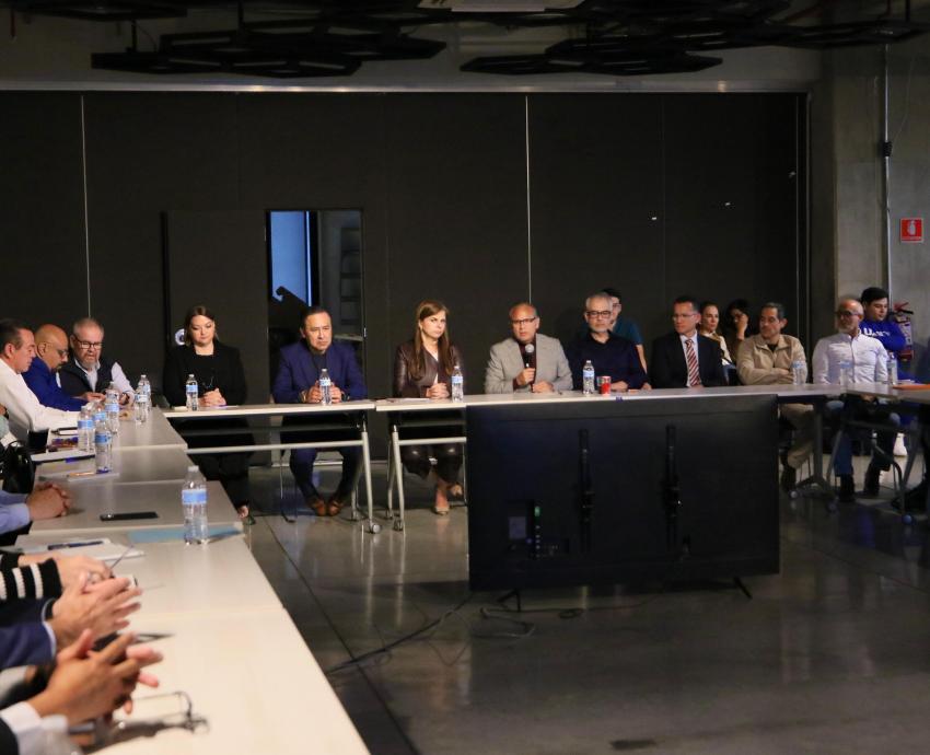 Refuerza la UdeG y la SSJ campaña de vacunación contra sarampión