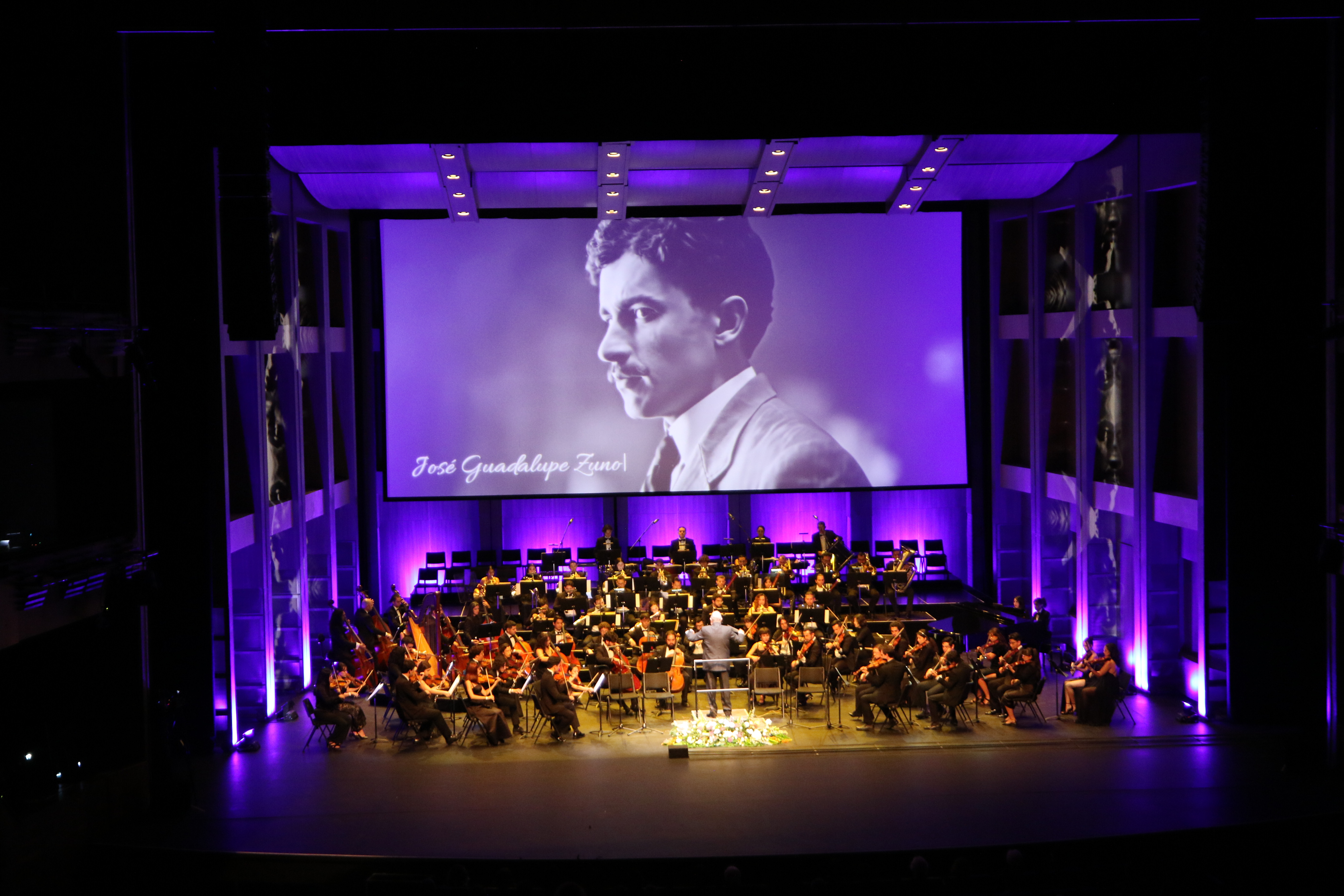 Celebra la UdeG centenario de su refundación con homenaje a sus figuras destacadas
